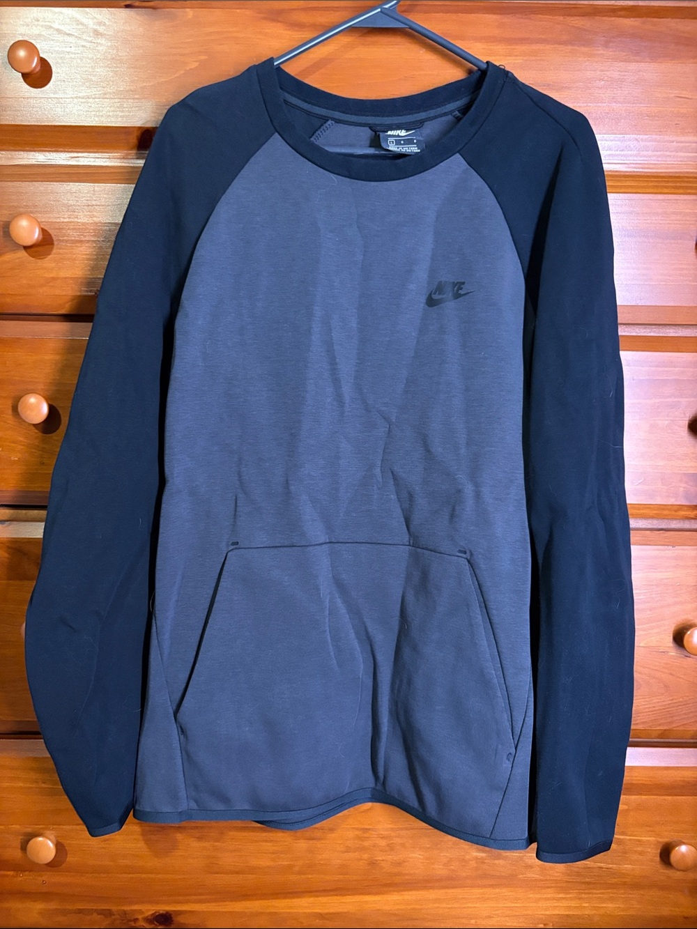Nike Men's Charcoal Body with Black Raglan Crew Sweatshirt